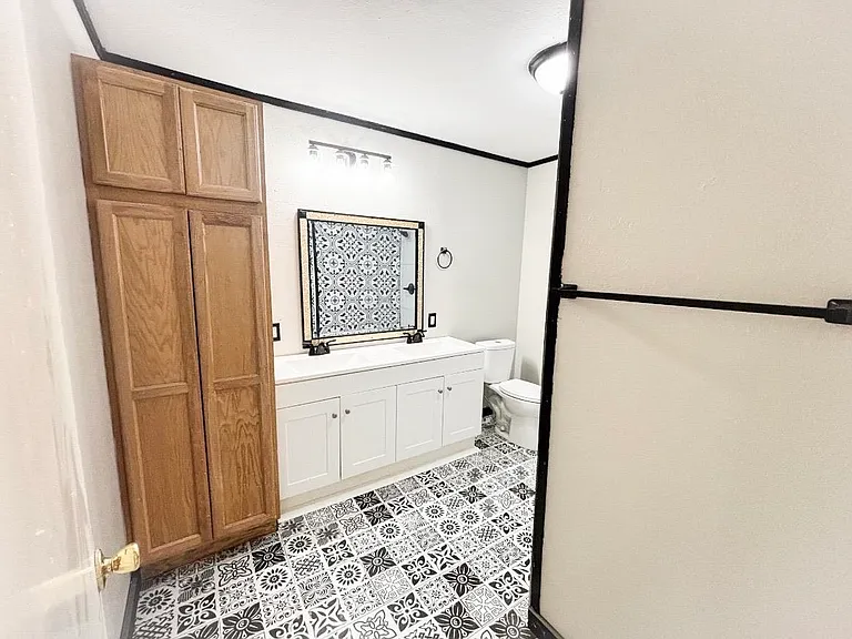 205 Cambridge Ln — Photo 19