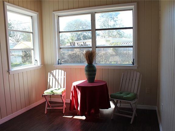 3rd image of 2931 Bellwood Ave