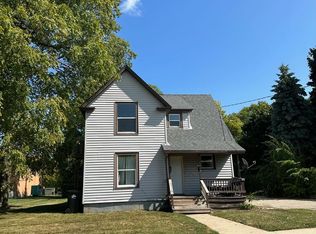 1043 Church St APT 5, Beloit, WI 53511