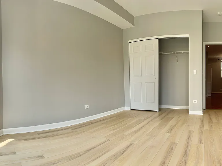 346 E 41st St #2 — Photo 3