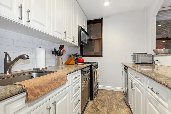 Sold by Corcoran | media 2