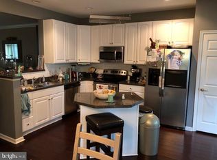 24 River Ln, Delanco, NJ 08075