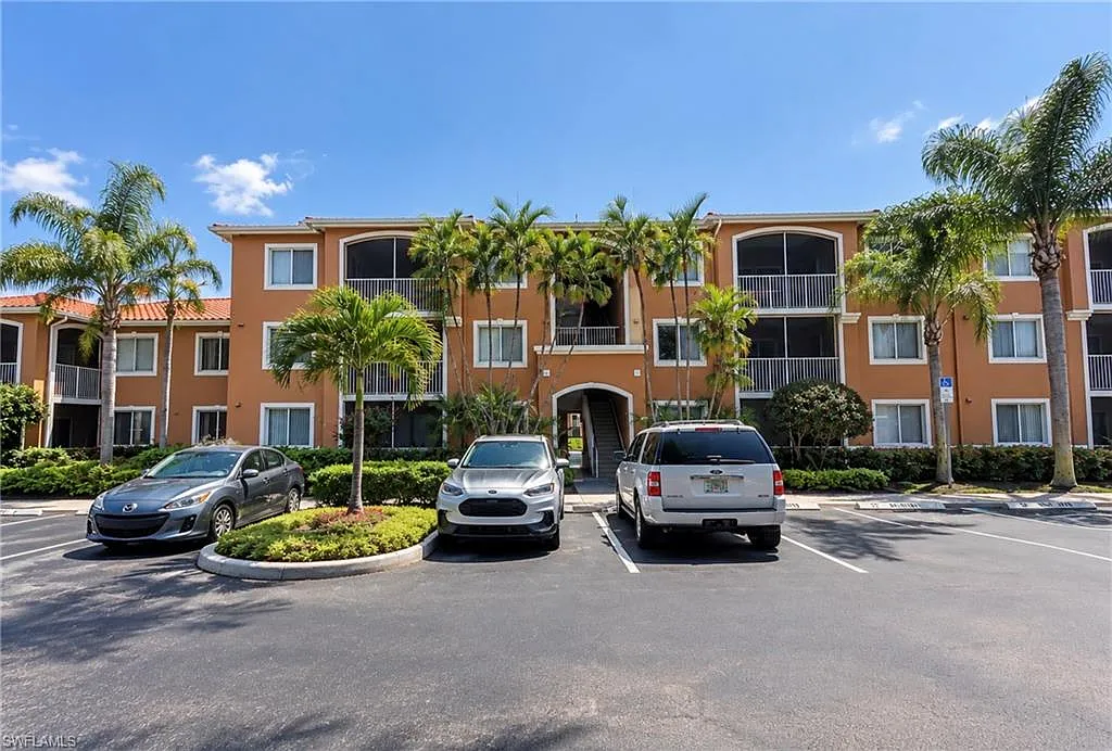 1810 Florida Club Cir — Photo 3