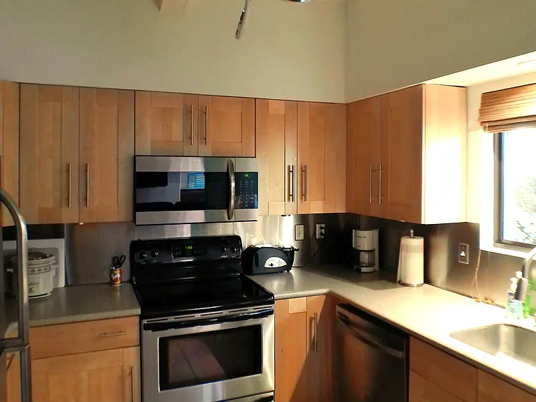 6439 N 77th Pl — Photo 10