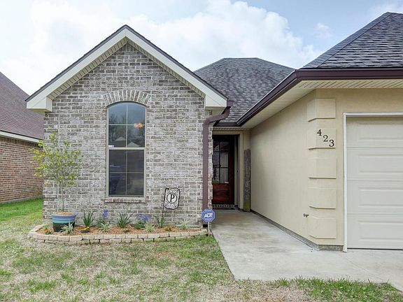 3rd image of 423 Milton Estates Ln