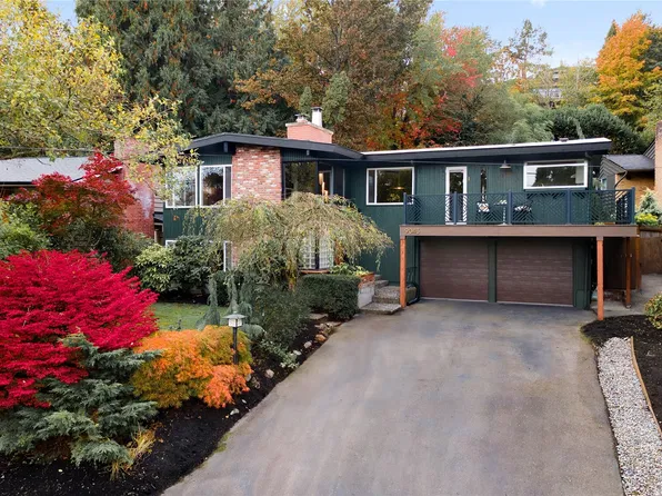9043 Matthews Avenue NE, Seattle, WA 98115