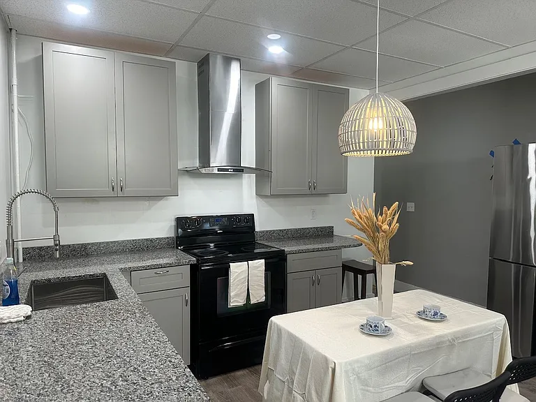 55 Fessenden St #1 — Photo 8