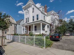 2 Louisa Pl #A, Weehawken, NJ 07086