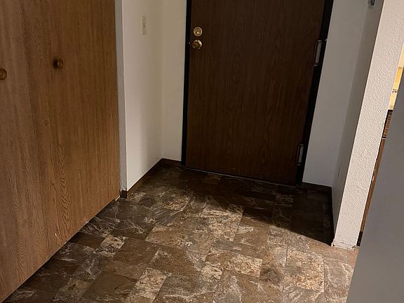 3rd image of 732 S 18th St APT 21