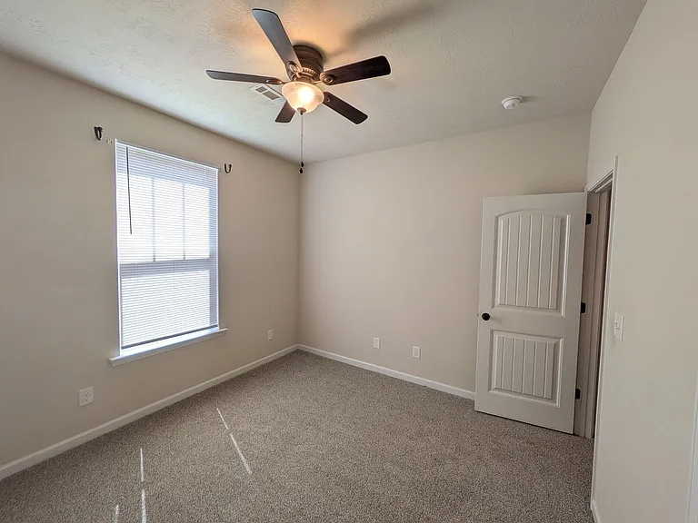 859 Westlawn Dr — Photo 12