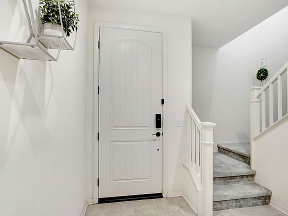3rd image of 2848 E Berry Loop Privado #50