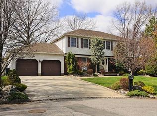 8 Birch Ln, Clark, NJ 07066