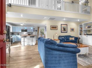 115 SE 4th St, Oak Island, NC 28465