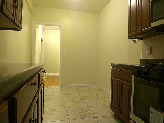 4th image of 1720 E 18th St #2T