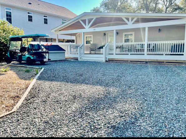 138 NW 5th St