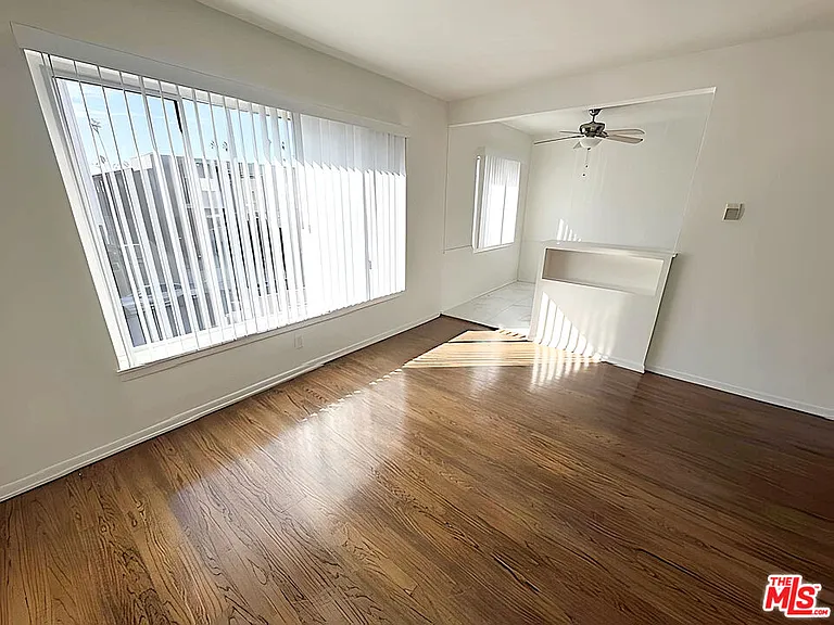 228 S Mariposa Ave #16 — Photo 7