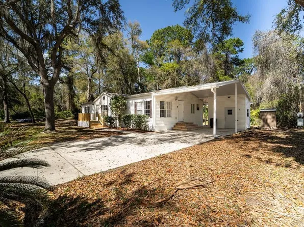 107 Golf Course Ln, Crescent City, FL 32112