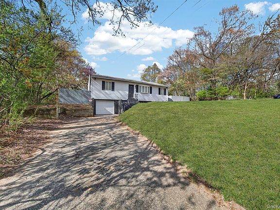 4th image of 65 Maple Lane
