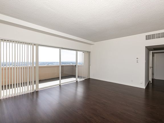 2nd image of 691 Irolo St #607