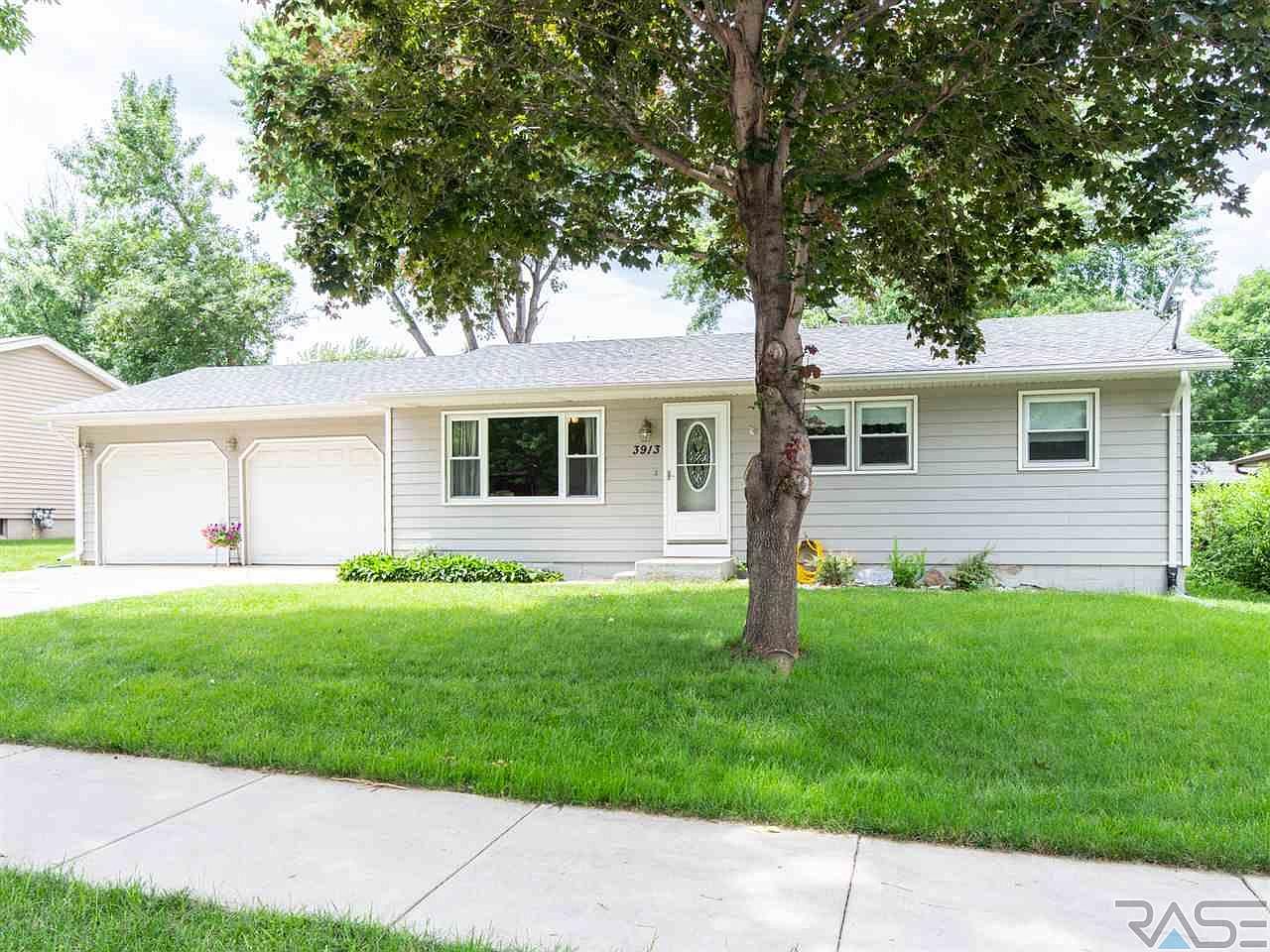 3913 S Holbrook Ave, Sioux Falls, SD 57106 Zillow