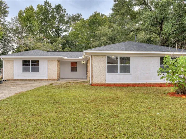 2925 Inwood Dr, Hephzibah, GA 30815