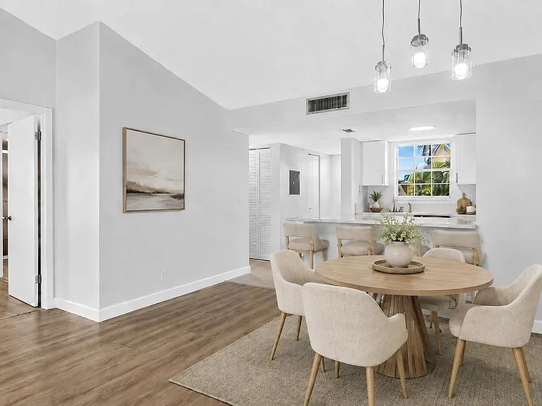 6323 La Costa Dr #M — Photo 11