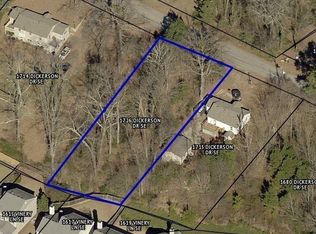 1726 Dickson Dr, Marietta, GA 30066