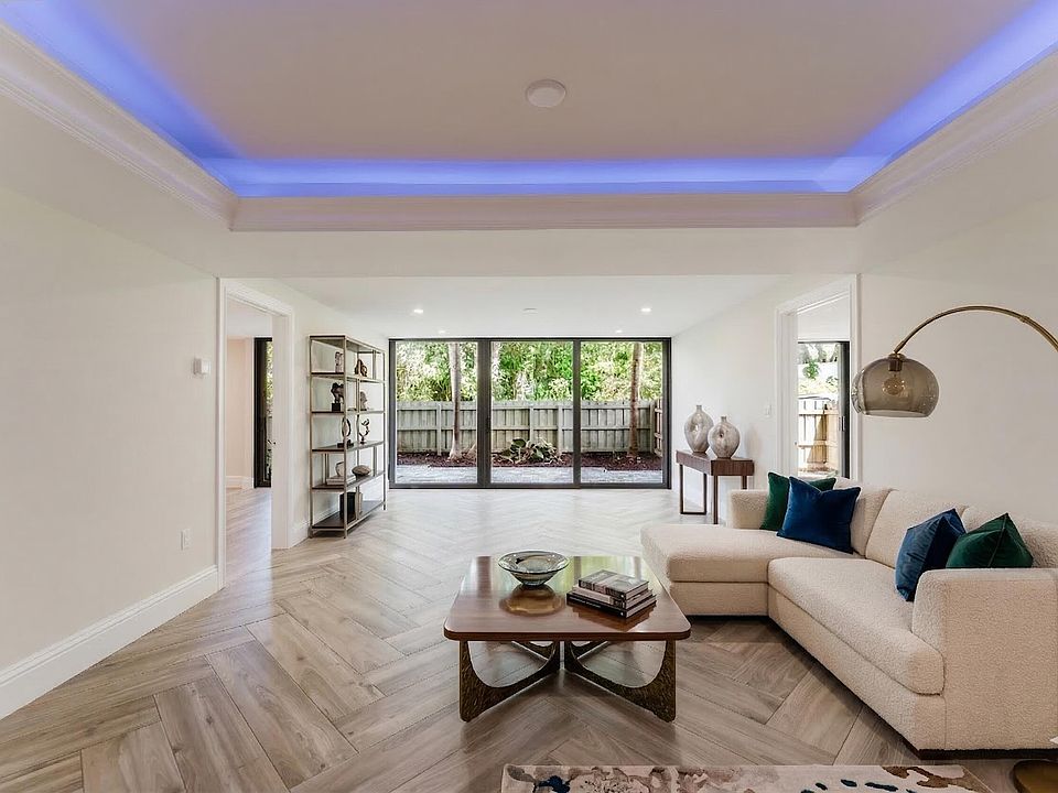 1st image of 501 SW 11th Place #114