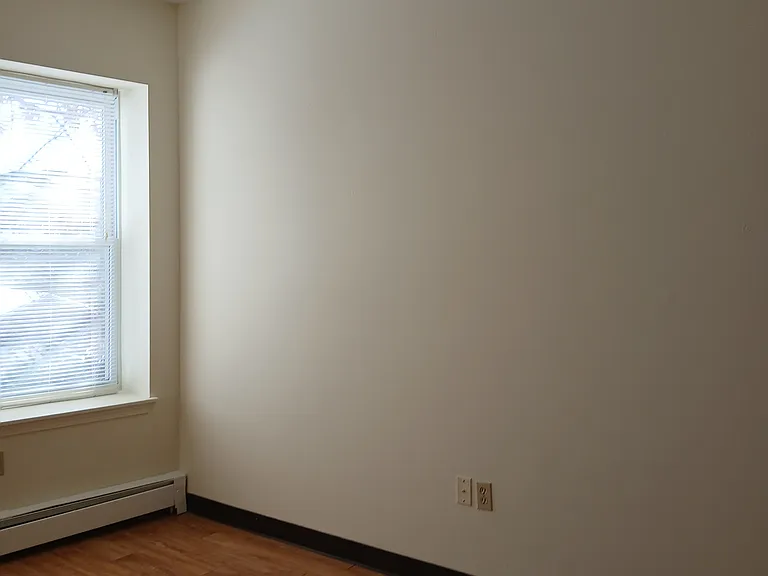 202 Davenport Ave #301 — Photo 7