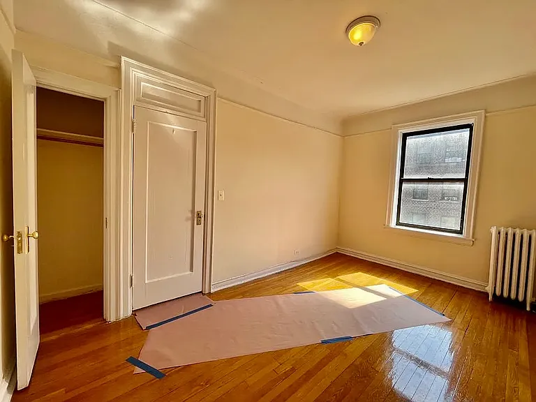 180 E 17th St #1 — Photo 6