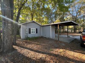 611 S Elm St, Jesup, GA
