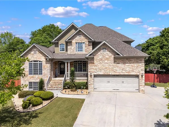 3066 May Bridge Ln, Loganville, GA 30052