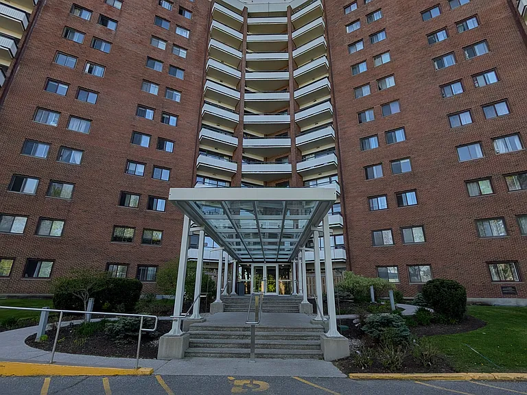 20 Chesterton Dr #1109 — Photo 1