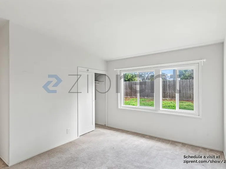 2802 Georgetown St — Photo 13