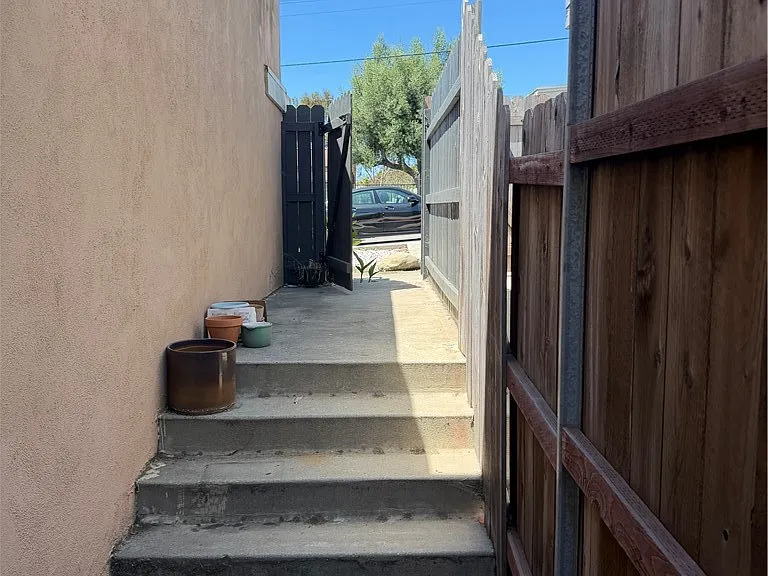 224 Lomita St — Photo 23