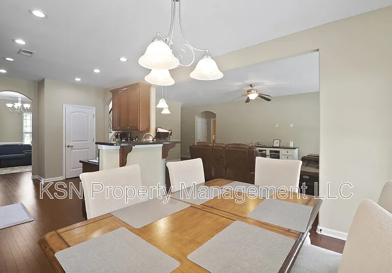144 Tahoe Dr — Photo 16
