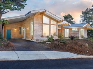 126 NW Hurbert St, Newport, OR 97365