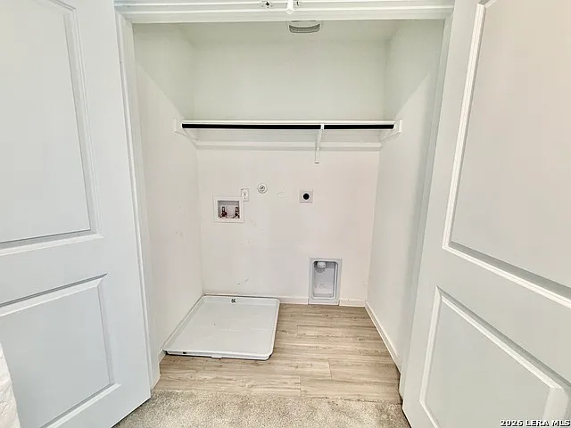 9203 Kinsel Park — Photo 11