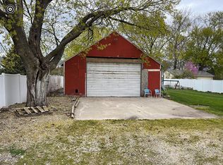 431 E Pearl St, Geneseo, IL 61254