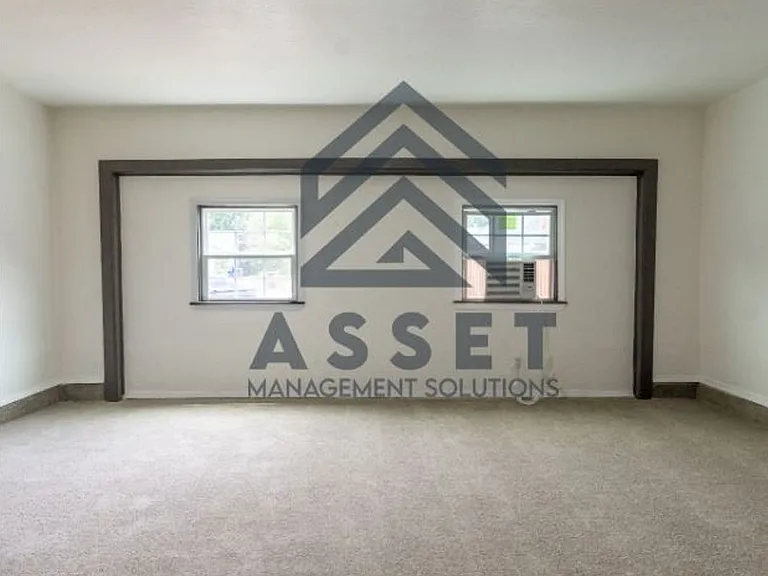 1605 Blessing Ct — Photo 16