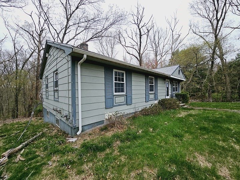 174 Providence St, Mendon, MA 01756 Zillow