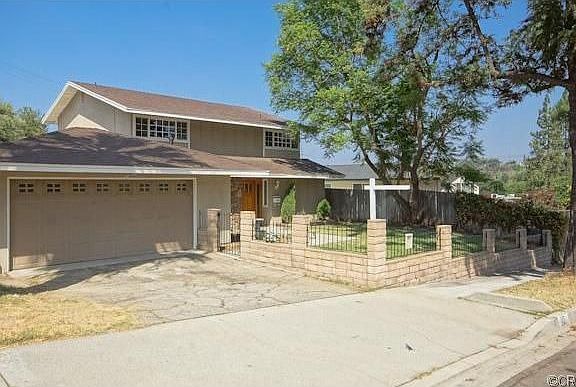 4th image of 317 Ballena Dr