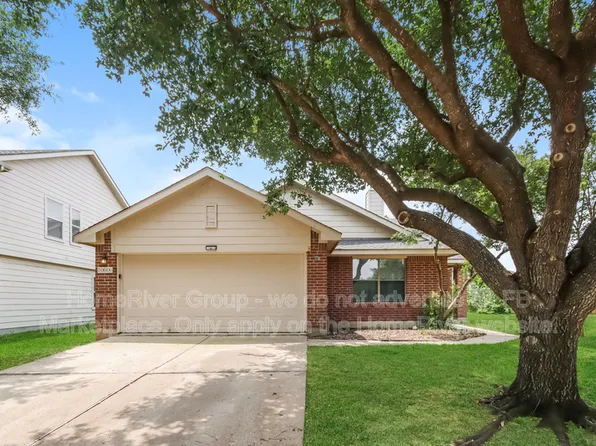 10606 Gold Finch Rd, Baytown, TX 77523