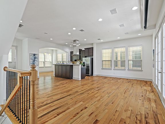 4th image of 5525 Petty St #B