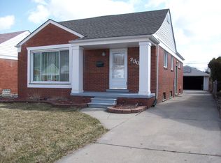23042 Saxony Ave, Eastpointe, MI 48021