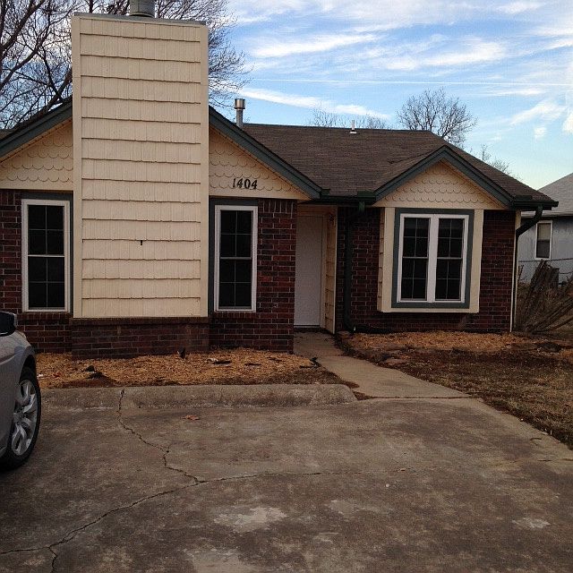 1st image of 1404 Mitzi Ln