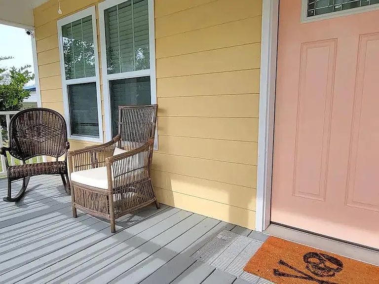 615 Keller St — Photo 11