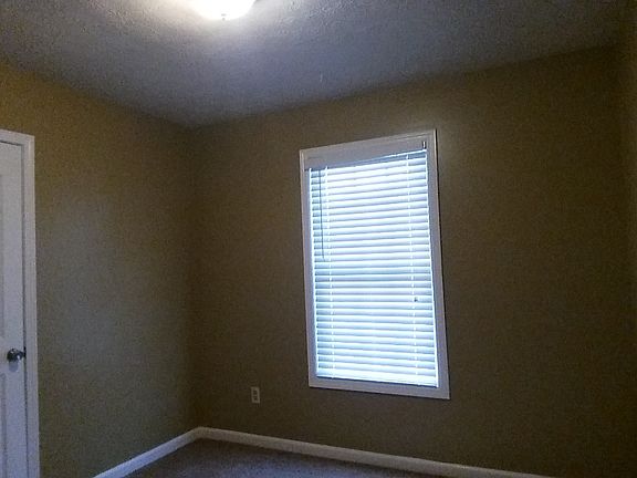 2nd image of 807 9th Ave