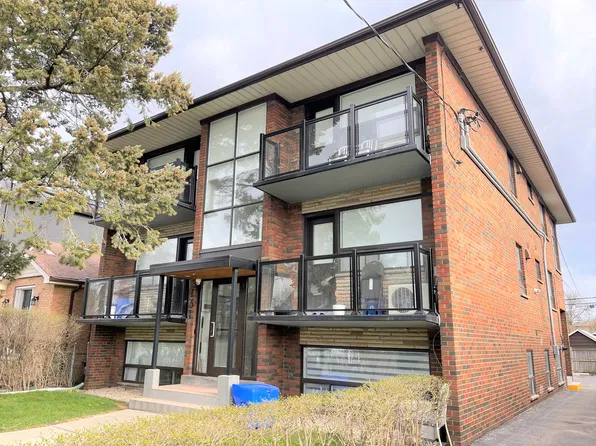 131 Lake Cres, Toronto, ON M8V 1W2