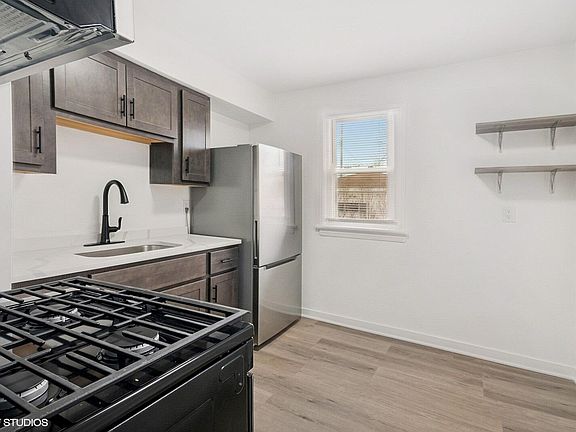 4th image of 6833 Forestdale Ave